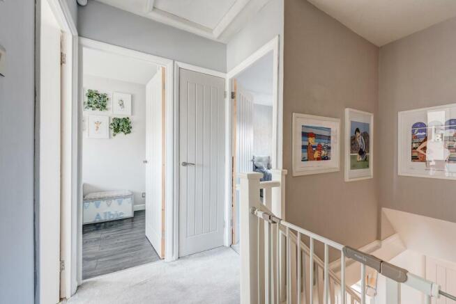 1BerryHolmeCourt(Interior)(15of32).jpg