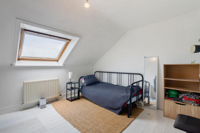 Bed3Angle1