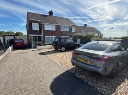 27, Moreton Avenue, Plymouth PL6 5AZ