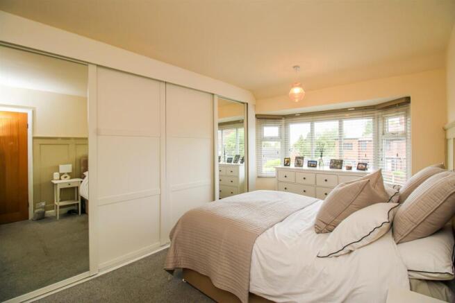 3 bed Semi-Detached for sale Image 8