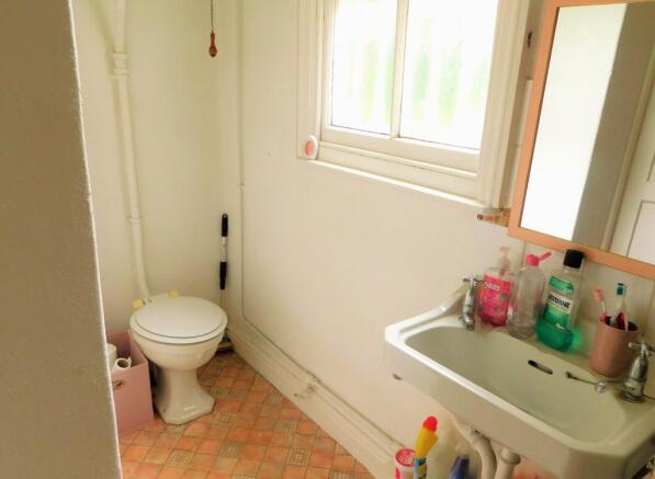 Photo 8