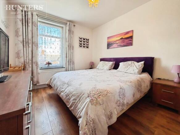 3 bed Terraced for sale Image 9