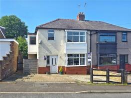 15, Clayton Avenue, Rawtenstall, Rossendale BB4 6EW