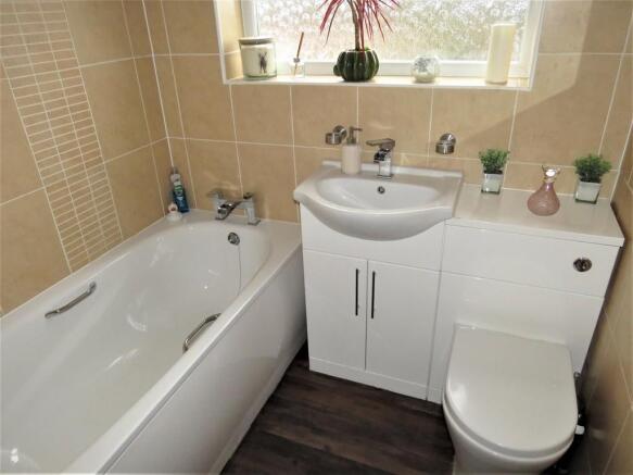 Ground floor bath...