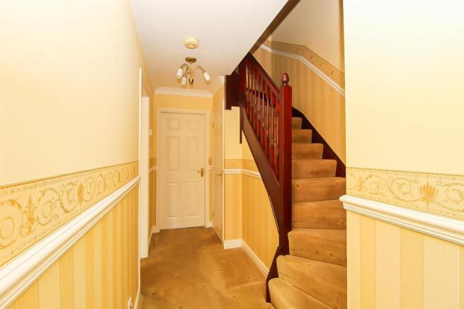 3 bed Detached for sale Image 4