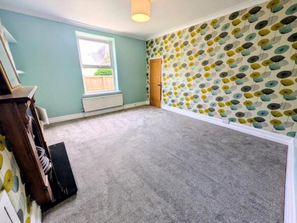3 bed Terraced for sale Image 10