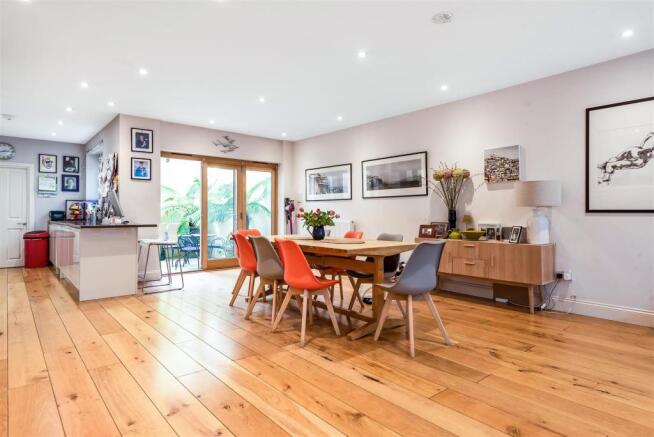 Heathfield Gardens, W4 - FOR SALE