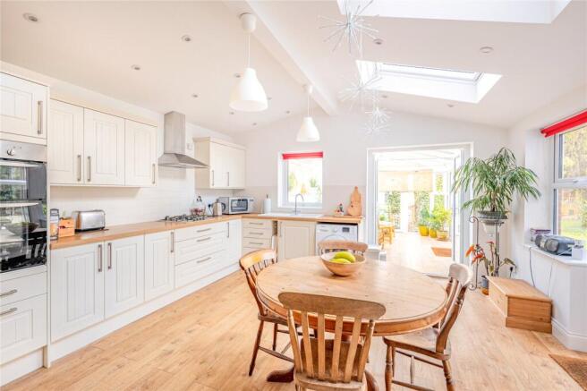 Kitchen/Breakfast Rm