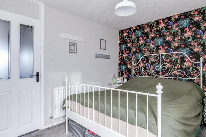 3 bed Terraced for sale Image 4
