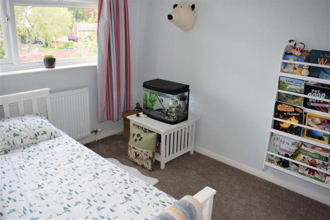BEDROOM 2