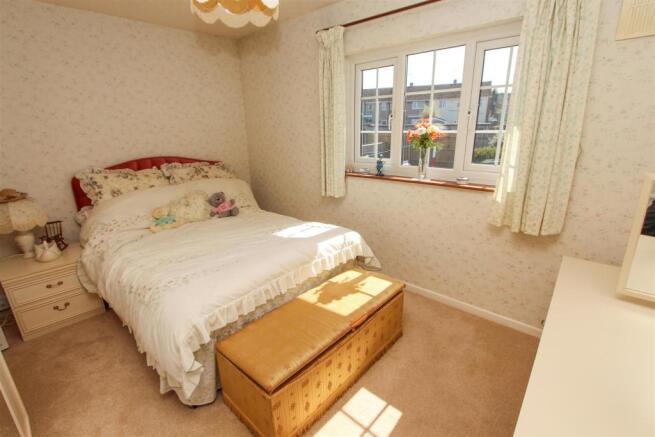 BED 1.jpg