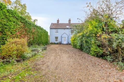 Rare Opportunity with Charming Cottages in Hempnall