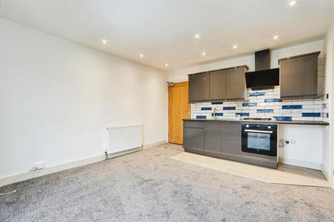 1 bed Flat for sale Image 5
