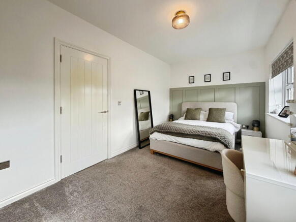 2 bed Semi-Detached for sale Image 12