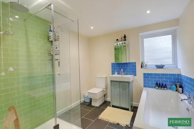 Ground Floor En-suite