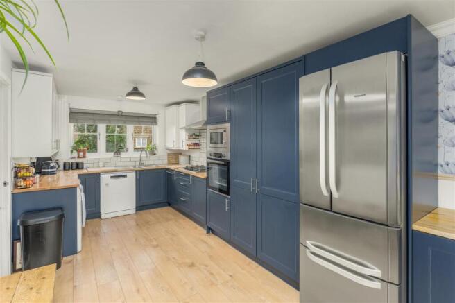 30 Nickling Road, Banbury-8.jpg