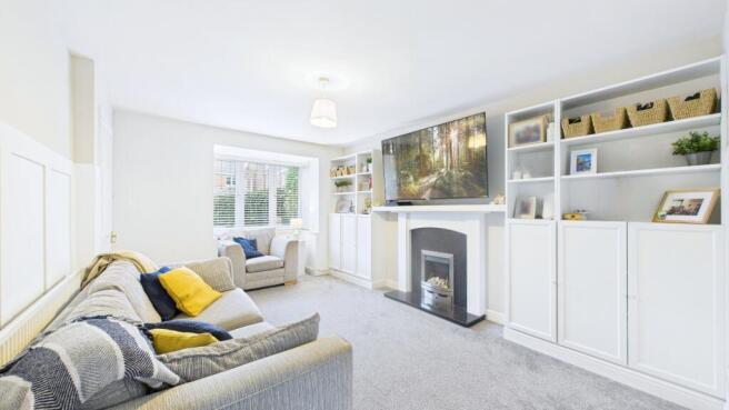 CAM02351G0-PR0083-STILL024