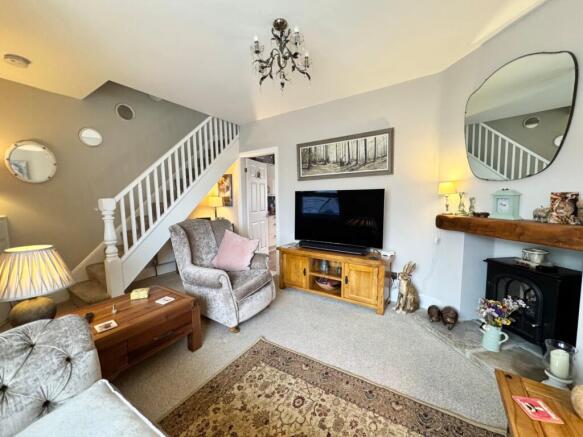 3 bed Semi-Detached to rent Image 8