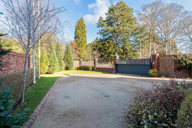 the_hill_cottage_...