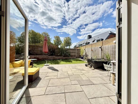 Hinton Farm Mews, Highcliffe On Sea photo 4