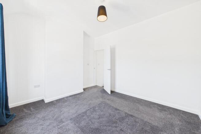 2 bed Terraced for sale Image 8