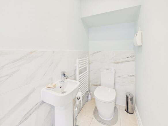 3 bed Semi-Detached for sale Image 8