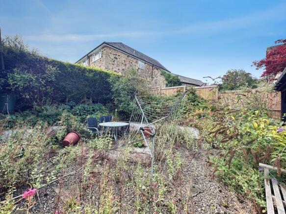 4 bed Detached for sale Image 10