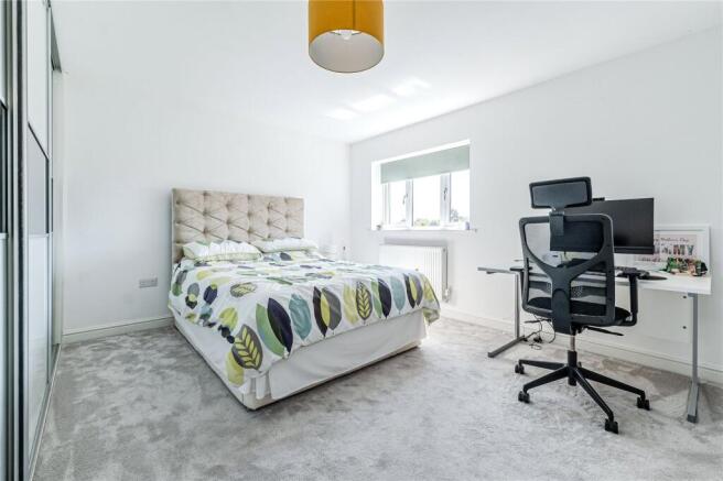 4 bed Detached for sale Image 5