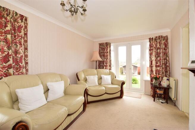 Lounge/ Dining Room