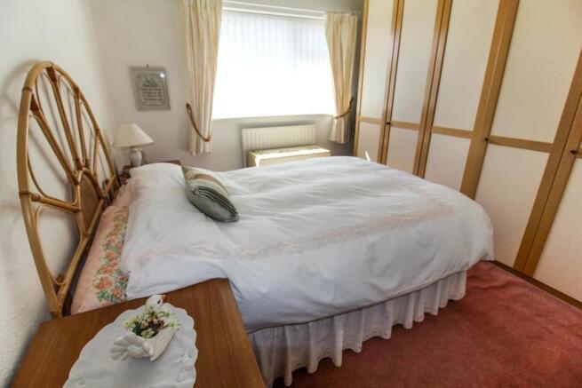 PaddocksBed1.JPG