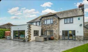 16, Dunstan Lane, Saltash PL12 6UE