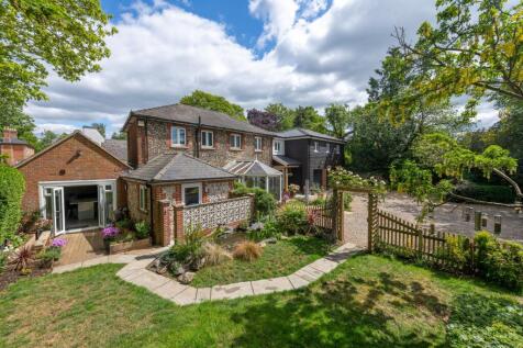 Rayes Lane, Newmarket, CB8