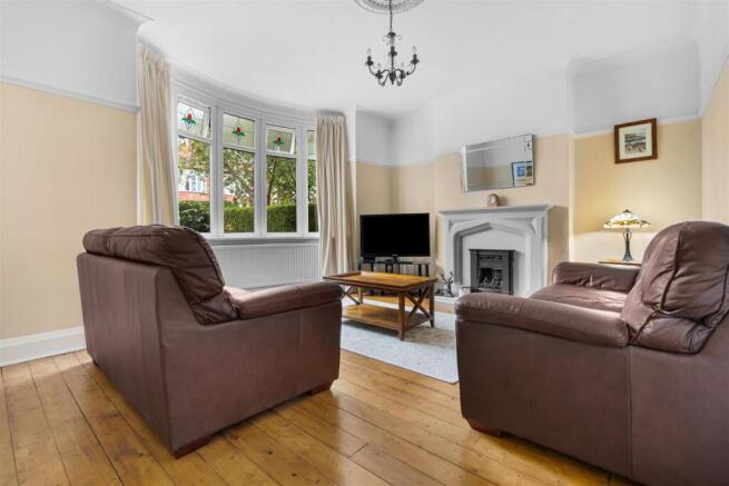 3 bed Semi-Detached for sale Image 10