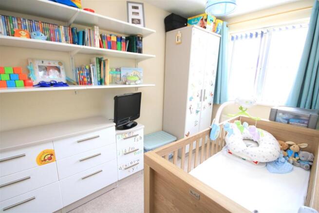 BEDROOM 2