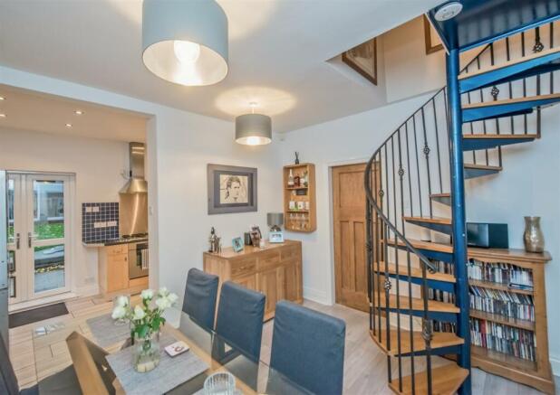 Dining Room: