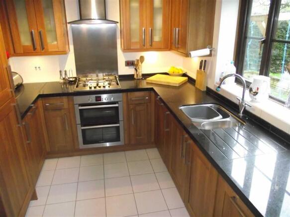 Modern Fitted Kitche