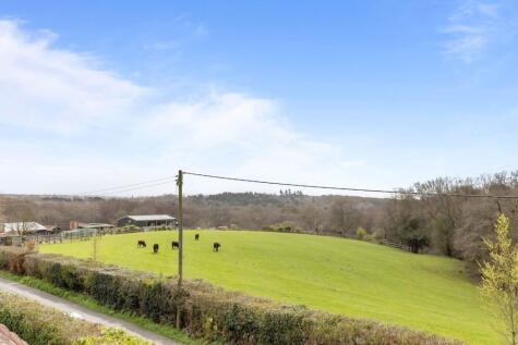 Blackhouse Road, Colgate, RH13