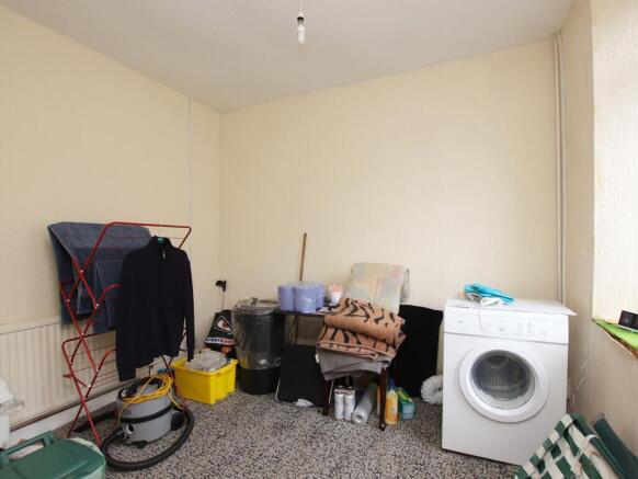 Thomas Street, Clydach Vale, CF40 2AJ photo 4