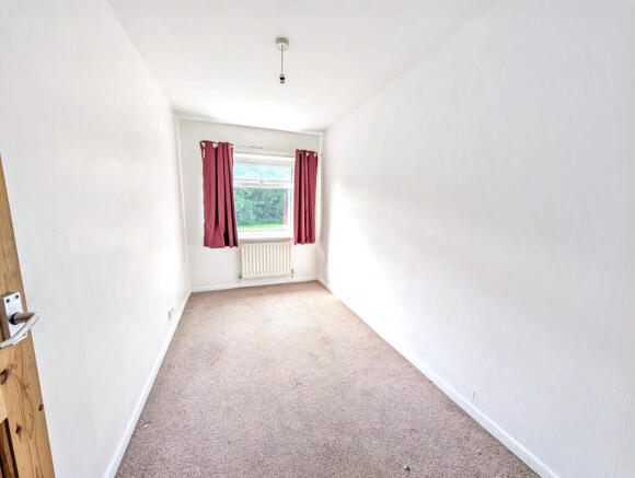 2 bed Apartment for sale Image 5