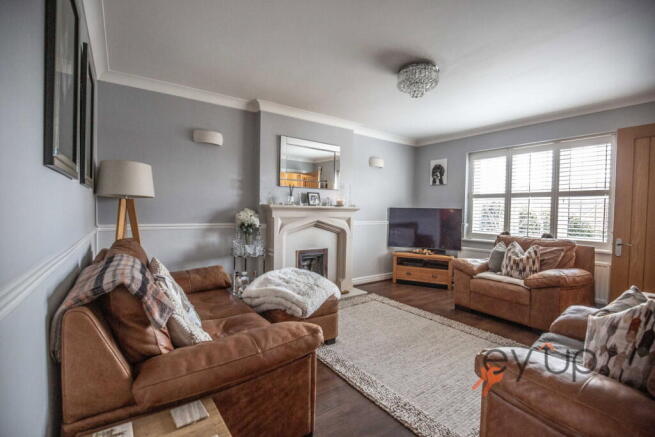 3 bed Semi-Detached for sale Image 10