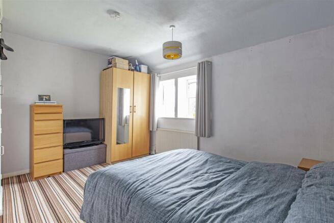 Bedroom 2-1.jpg