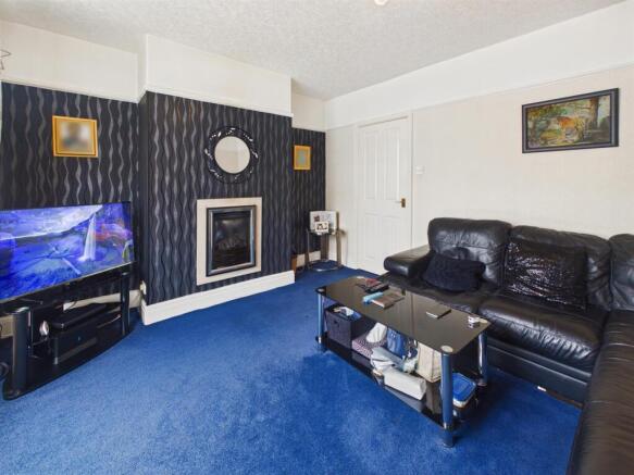 Rockfield Road, Buxton photo 4