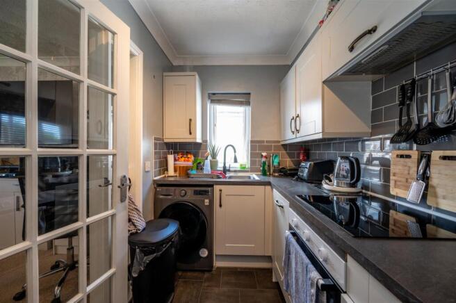 Flat 7 111 Elm Grove 26 12.jpg