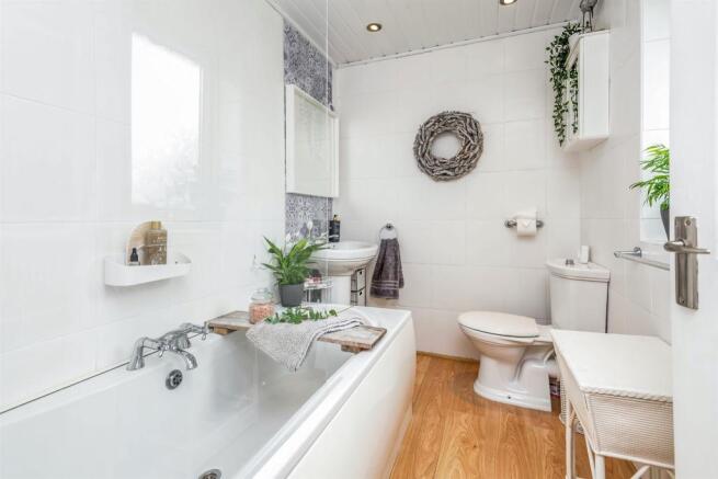 Family Bathroom: