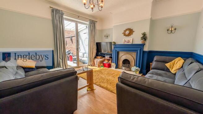 5 bed House for sale Image 9