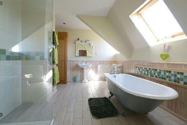 En-Suite Bathroom