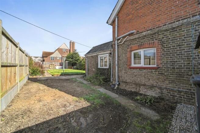 REAR AND SIDE GARDEN