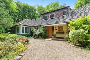 15, Firs Walk, Tewin Wood, Welwyn AL6 0NY
