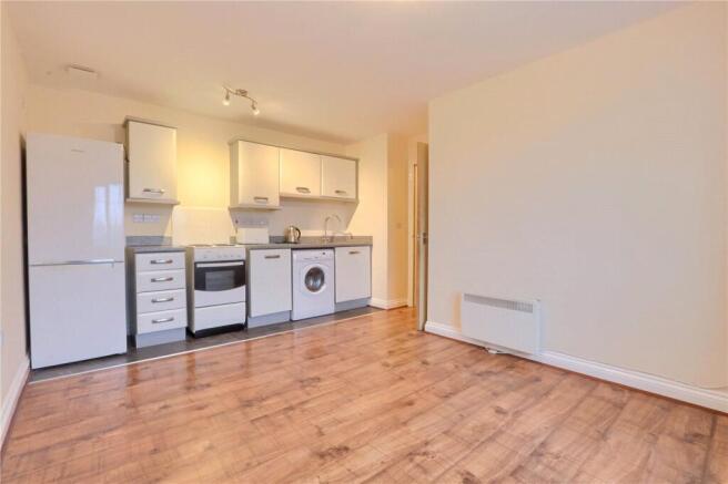 1 bed Flat to rent Image 4