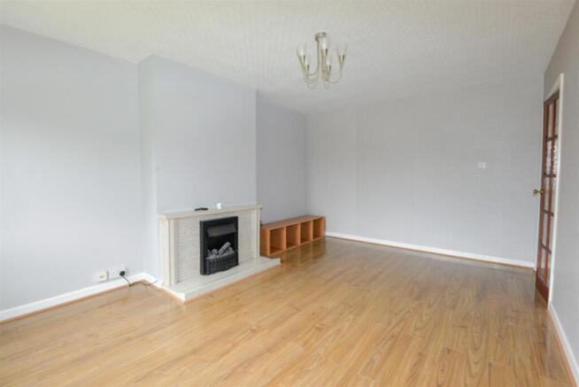 Living Room 2.jpg